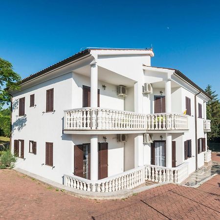 Apartments Vienna Zambratija  Dış mekan fotoğraf